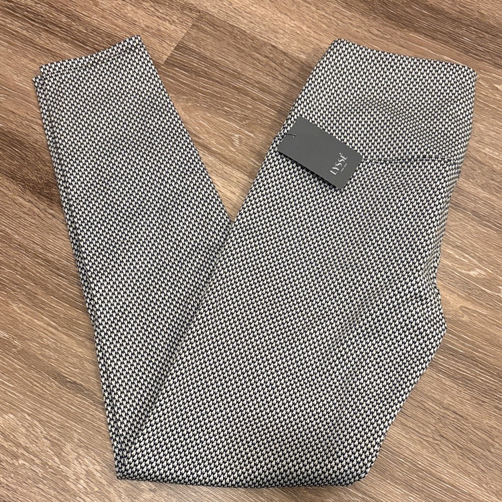 Black and White Patterned Leggings